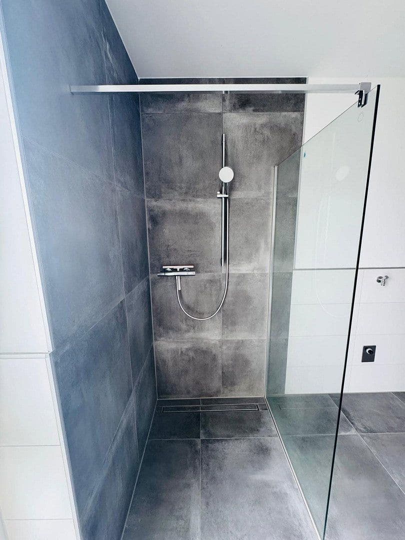 Prenájom bytu 3-izbový 92 m², Brühlstr. 27b, Wassenberg, Severné Porýnie - Westfálsko Prenájom bytu 3-izbový 92 m², Brühlstr. 27b, Wassenberg, Severné Porýnie - Westfálsko