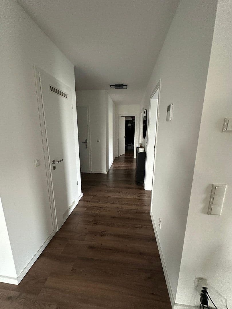 Prenájom bytu 3-izbový 92 m², Brühlstr. 27b, Wassenberg, Severné Porýnie - Westfálsko Prenájom bytu 3-izbový 92 m², Brühlstr. 27b, Wassenberg, Severné Porýnie - Westfálsko