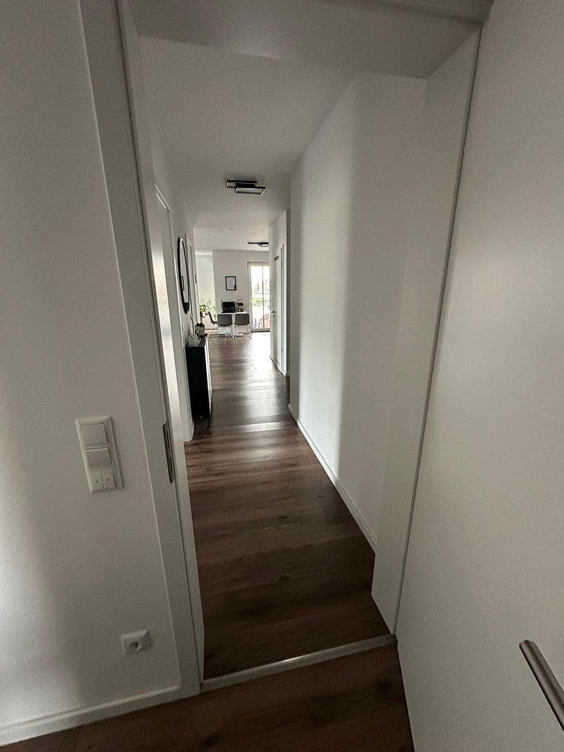 Prenájom bytu 3-izbový 92 m², Brühlstr. 27b, Wassenberg, Severné Porýnie - Westfálsko Prenájom bytu 3-izbový 92 m², Brühlstr. 27b, Wassenberg, Severné Porýnie - Westfálsko