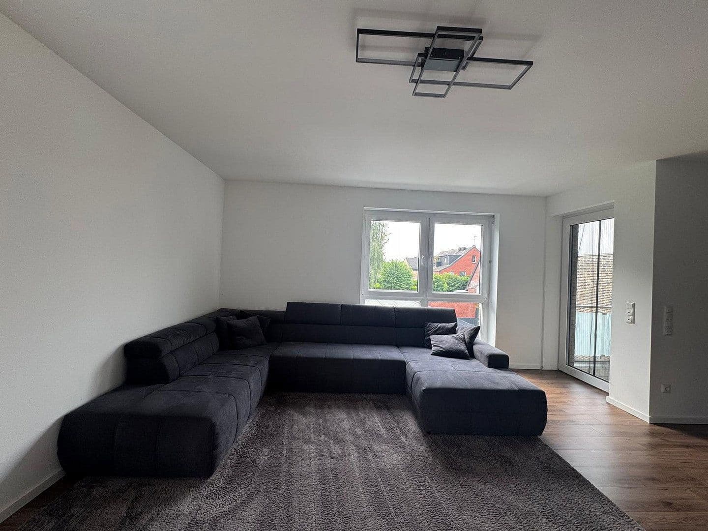 Prenájom bytu 3-izbový 92 m², Brühlstr. 27b, Wassenberg, Severné Porýnie - Westfálsko Prenájom bytu 3-izbový 92 m², Brühlstr. 27b, Wassenberg, Severné Porýnie - Westfálsko