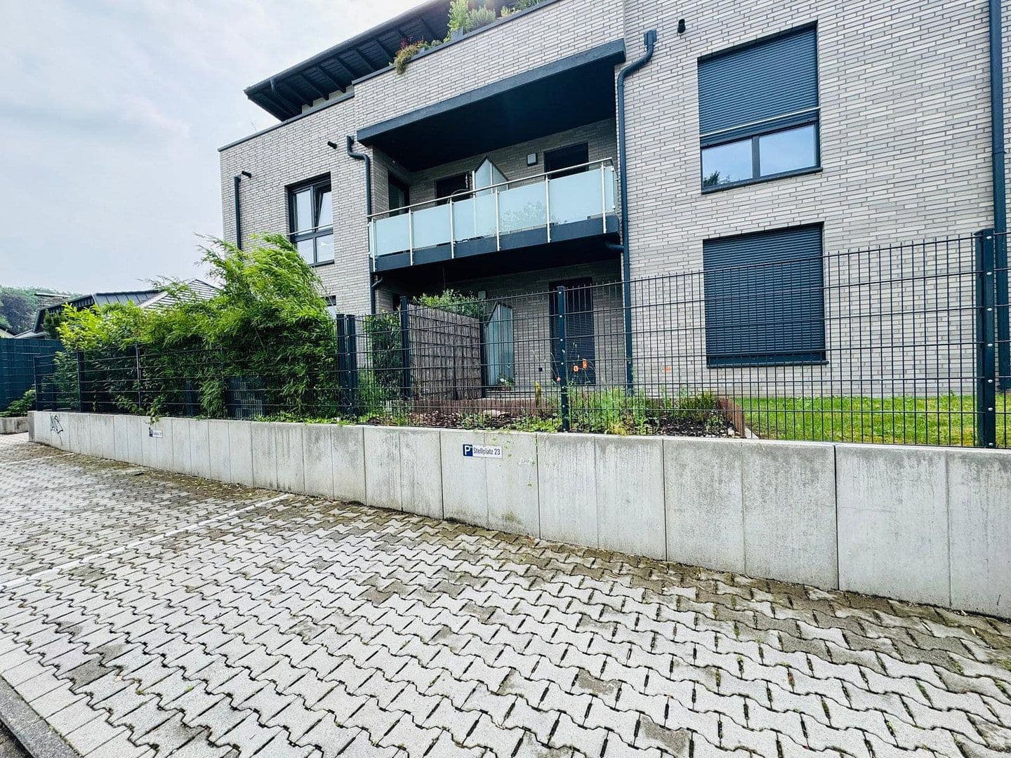 Prenájom bytu 3-izbový 92 m², Brühlstr. 27b, Wassenberg, Severné Porýnie - Westfálsko Prenájom bytu 3-izbový 92 m², Brühlstr. 27b, Wassenberg, Severné Porýnie - Westfálsko