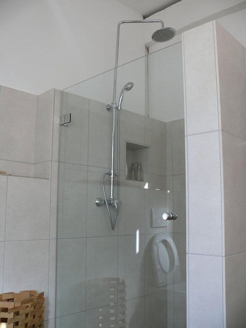 Predaj domu 400 m², pozemek 1.041 m², Bad Wildungen, Hesensko Predaj domu 400 m², pozemek 1.041 m², Bad Wildungen, Hesensko