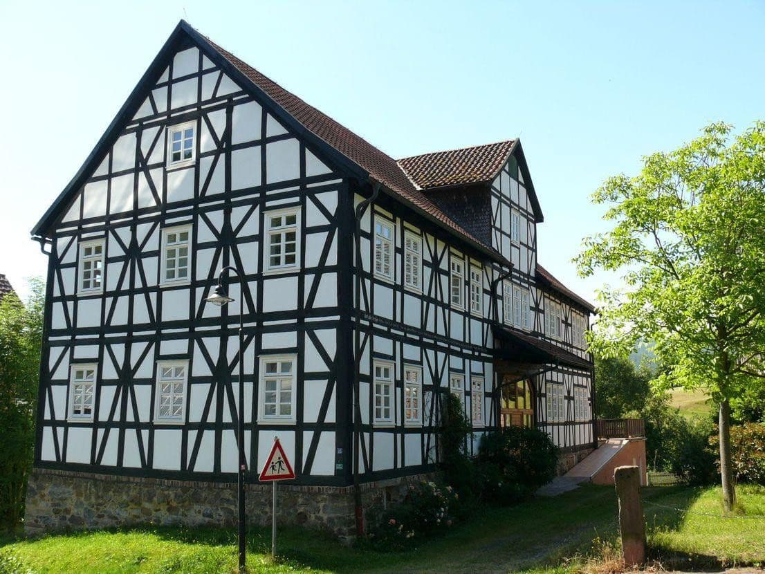 Predaj domu 400 m², pozemek 1.041 m², Bad Wildungen, Hesensko Predaj domu 400 m², pozemek 1.041 m², Bad Wildungen, Hesensko