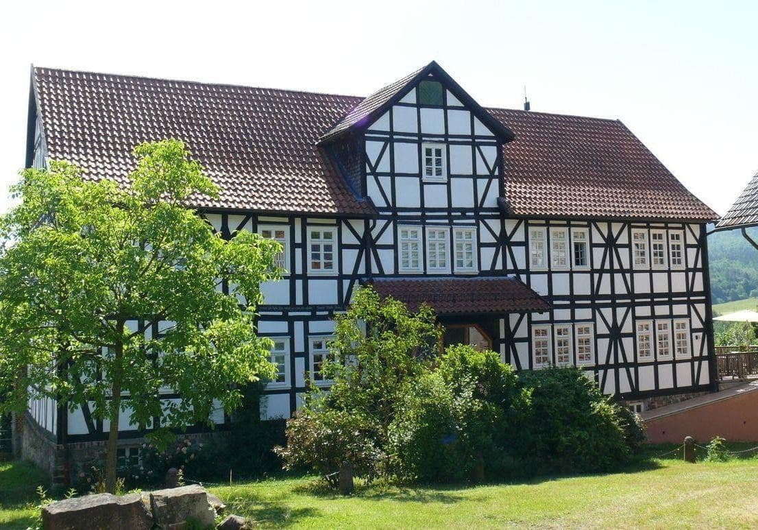 Predaj domu 400 m², pozemek 1.041 m², Bad Wildungen, Hesensko Predaj domu 400 m², pozemek 1.041 m², Bad Wildungen, Hesensko