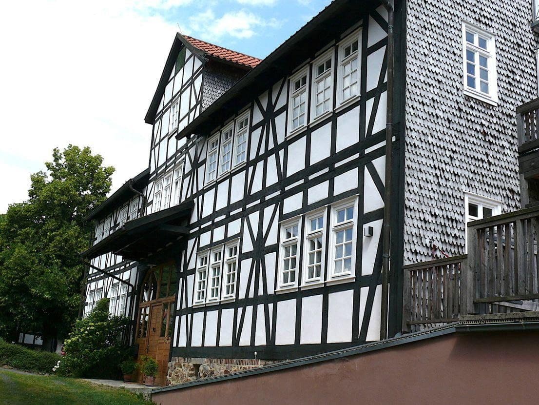 Predaj domu 400 m², pozemek 1.041 m², Bad Wildungen, Hesensko Predaj domu 400 m², pozemek 1.041 m², Bad Wildungen, Hesensko