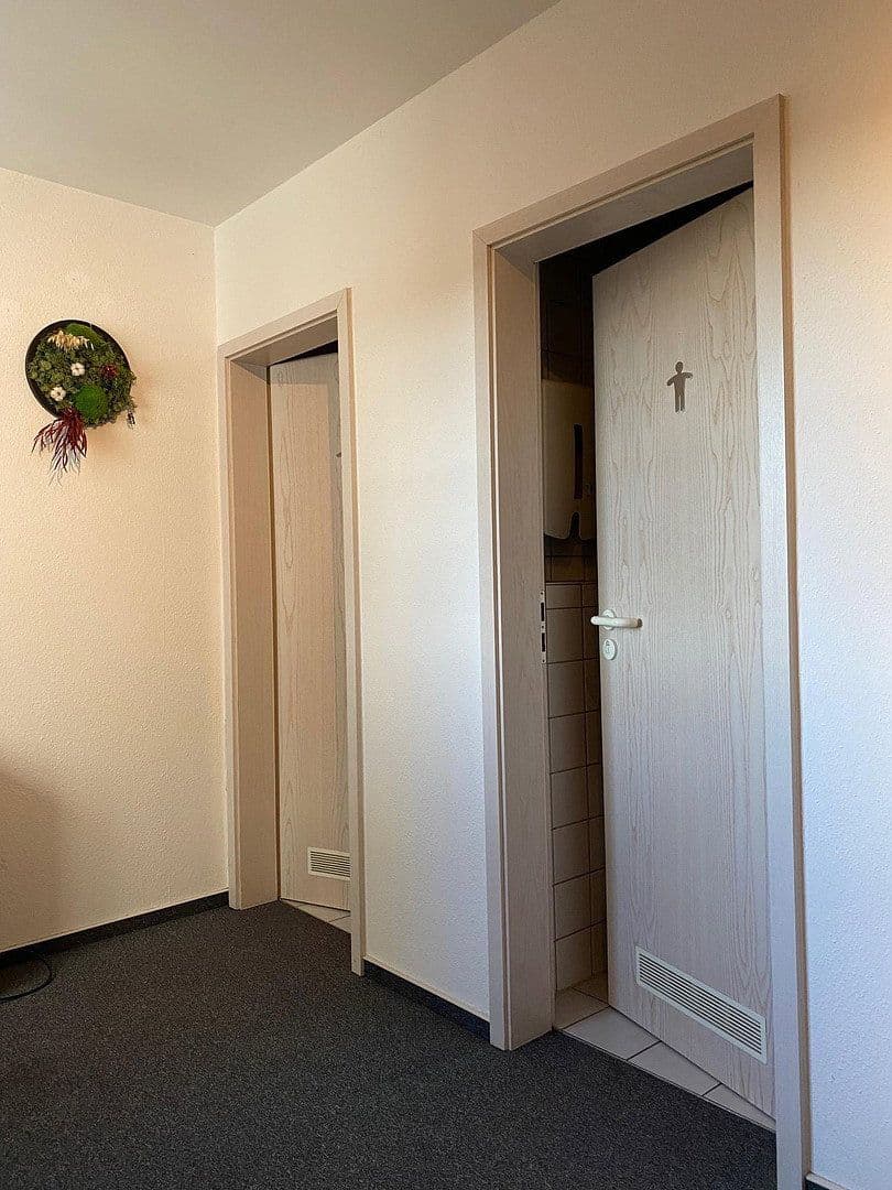Prenájom kancelárie 1.050 m², Böblingen, Bádensko-Wurttembersko Prenájom kancelárie 1.050 m², Böblingen, Bádensko-Wurttembersko