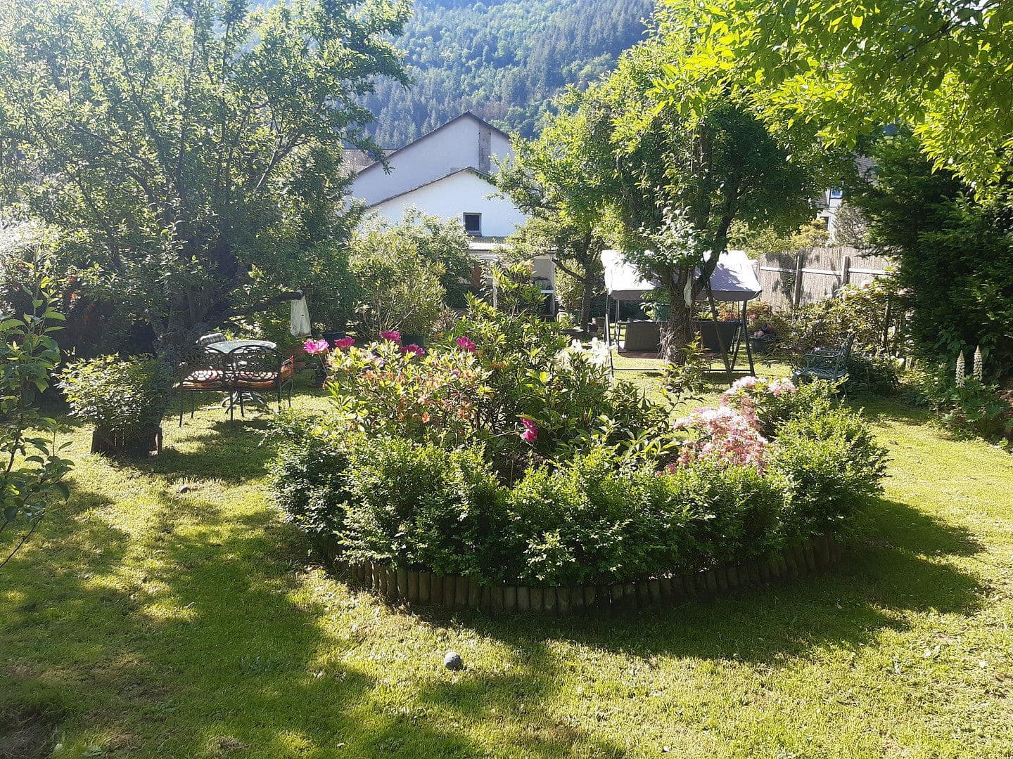 Predaj domu 255 m², pozemek 1.374 m², Traben-Trarbach, Porýnie-Falcko Predaj domu 255 m², pozemek 1.374 m², Traben-Trarbach, Porýnie-Falcko