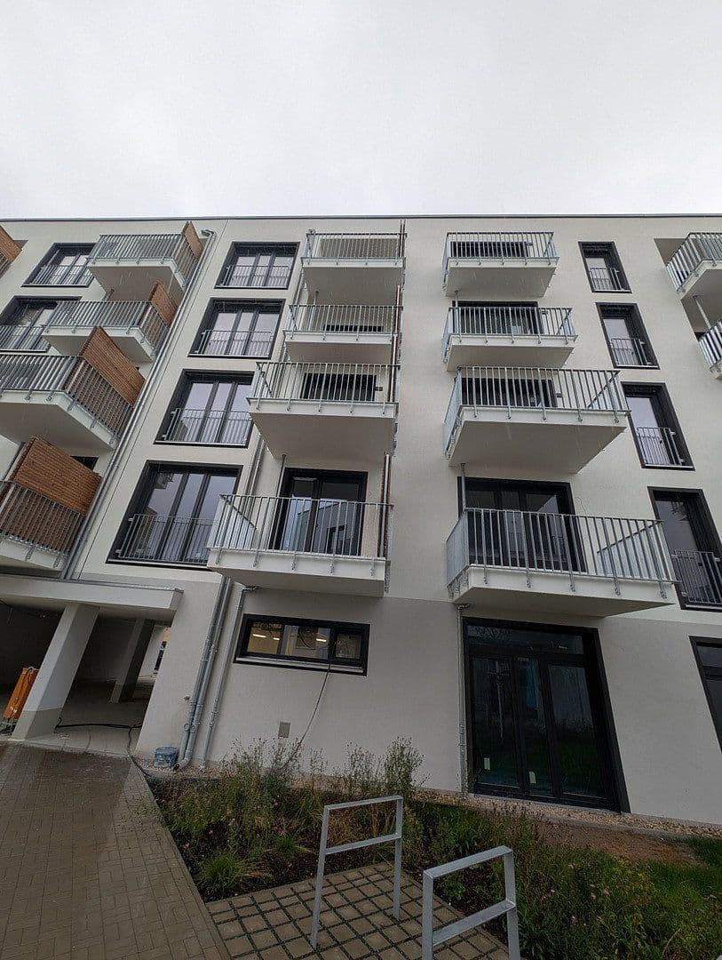 Prenájom bytu 2-izbový 94 m², Mahlsdorferstr 7-8, Berlin Köpenick, Berlín Prenájom bytu 2-izbový 94 m², Mahlsdorferstr 7-8, Berlin Köpenick, Berlín