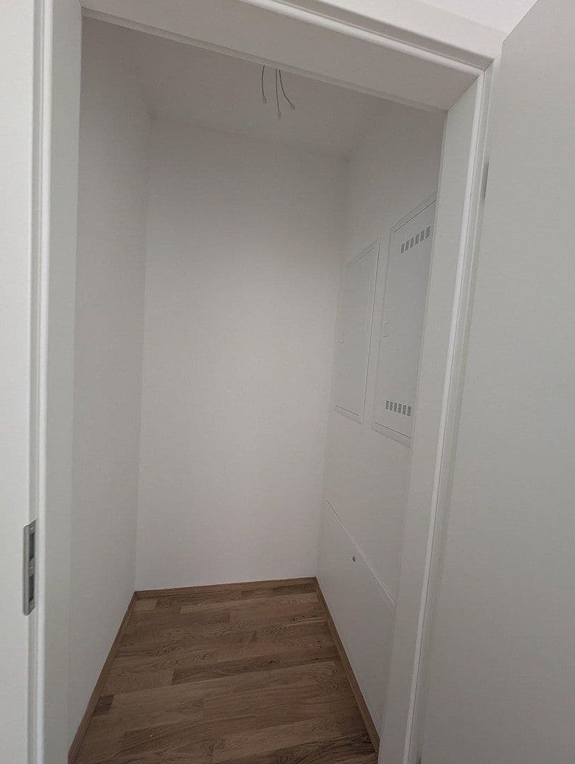 Prenájom bytu 2-izbový 94 m², Mahlsdorferstr 7-8, Berlin Köpenick, Berlín Prenájom bytu 2-izbový 94 m², Mahlsdorferstr 7-8, Berlin Köpenick, Berlín