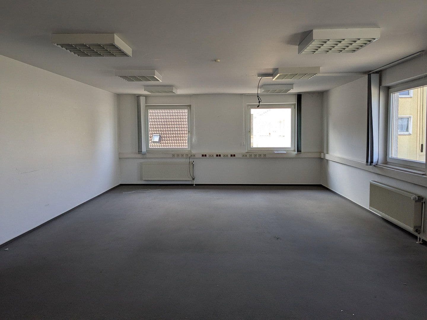 Prenájom kancelárie 480 m², Adersheimer Straße 17, Wolfenbüttel, Dolné Sasko Prenájom kancelárie 480 m², Adersheimer Straße 17, Wolfenbüttel, Dolné Sasko