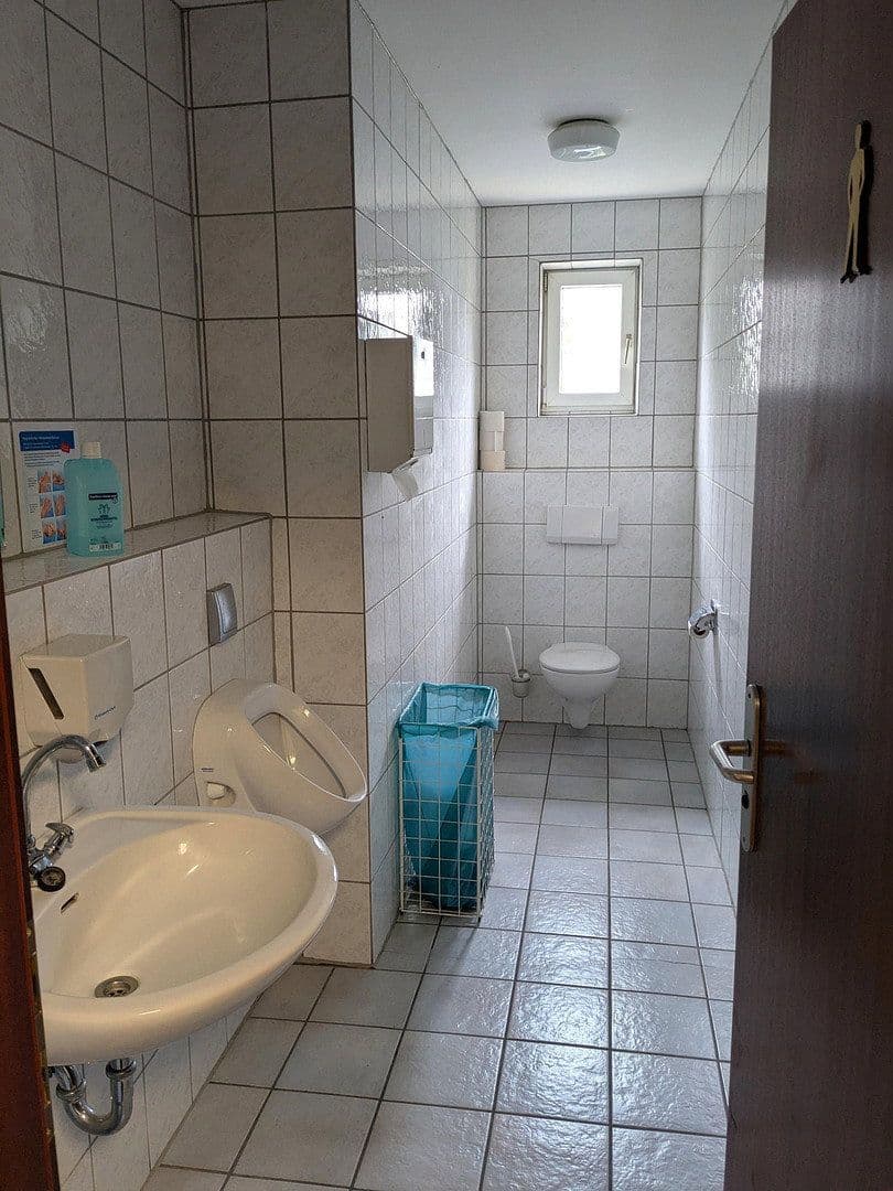 Prenájom kancelárie 480 m², Adersheimer Straße 17, Wolfenbüttel, Dolné Sasko Prenájom kancelárie 480 m², Adersheimer Straße 17, Wolfenbüttel, Dolné Sasko