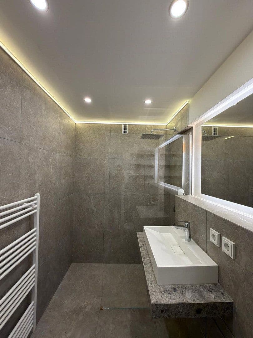 Prenájom bytu 77 m², Deisenhofener Straße 79b, München, Bavorsko Prenájom bytu 77 m², Deisenhofener Straße 79b, München, Bavorsko