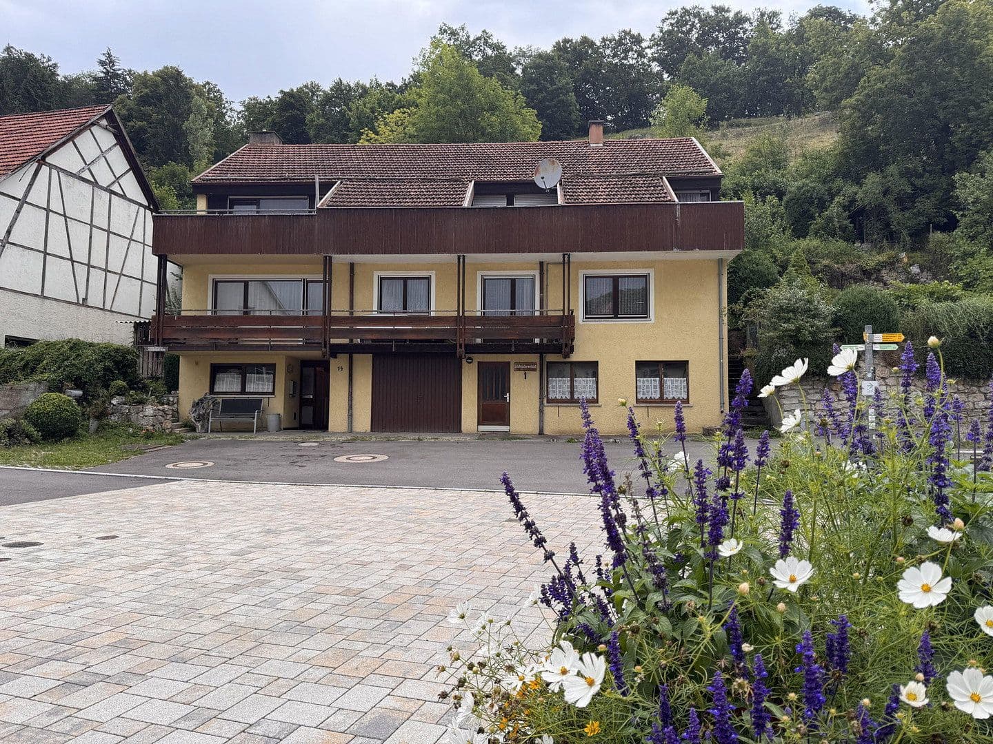 Predaj domu 197 m², pozemek 452 m², Fürstenbergstraße 14, Münsingen, Bádensko-Wurttembersko Predaj domu 197 m², pozemek 452 m², Fürstenbergstraße 14, Münsingen, Bádensko-Wurttembersko