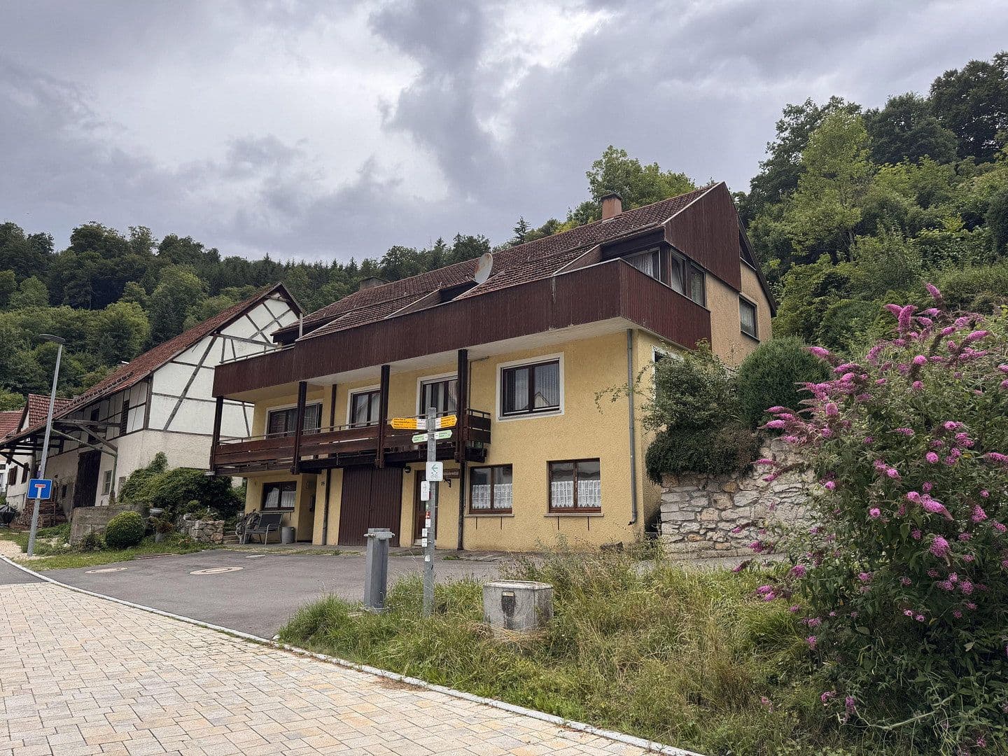 Predaj domu 197 m², pozemek 452 m², Fürstenbergstraße 14, Münsingen, Bádensko-Wurttembersko Predaj domu 197 m², pozemek 452 m², Fürstenbergstraße 14, Münsingen, Bádensko-Wurttembersko