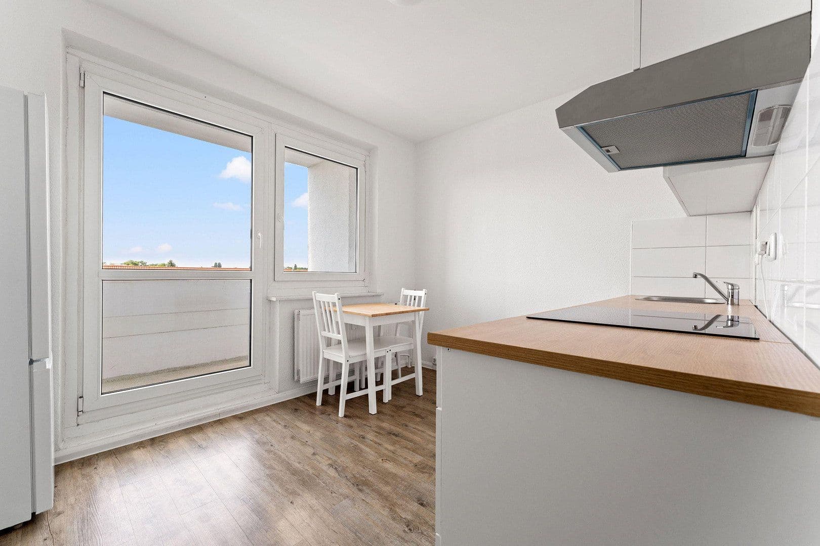 Prenájom bytu 25 m², Grünauer Str. 52, Berlin, Berlín Prenájom bytu 25 m², Grünauer Str. 52, Berlin, Berlín