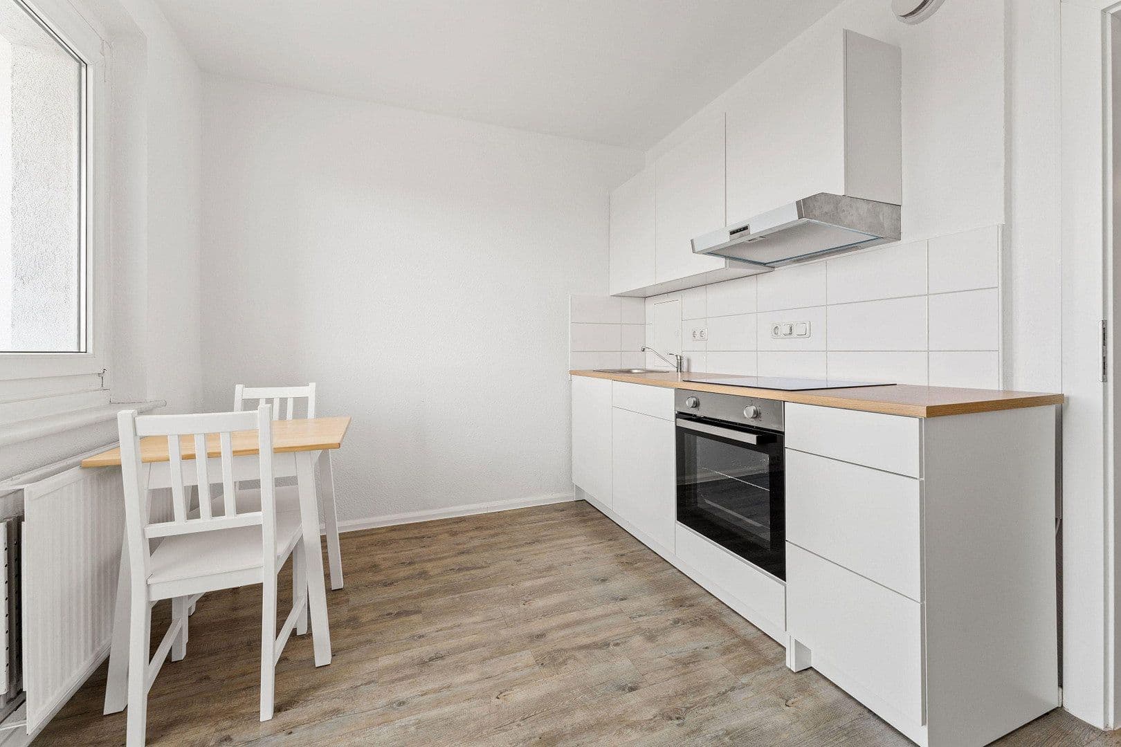 Prenájom bytu 25 m², Grünauer Str. 52, Berlin, Berlín Prenájom bytu 25 m², Grünauer Str. 52, Berlin, Berlín