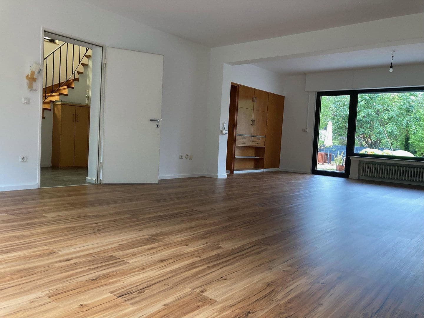 Prenájom bytu 1-izbový 70 m², Köln, Severné Porýnie - Westfálsko Prenájom bytu 1-izbový 70 m², Köln, Severné Porýnie - Westfálsko