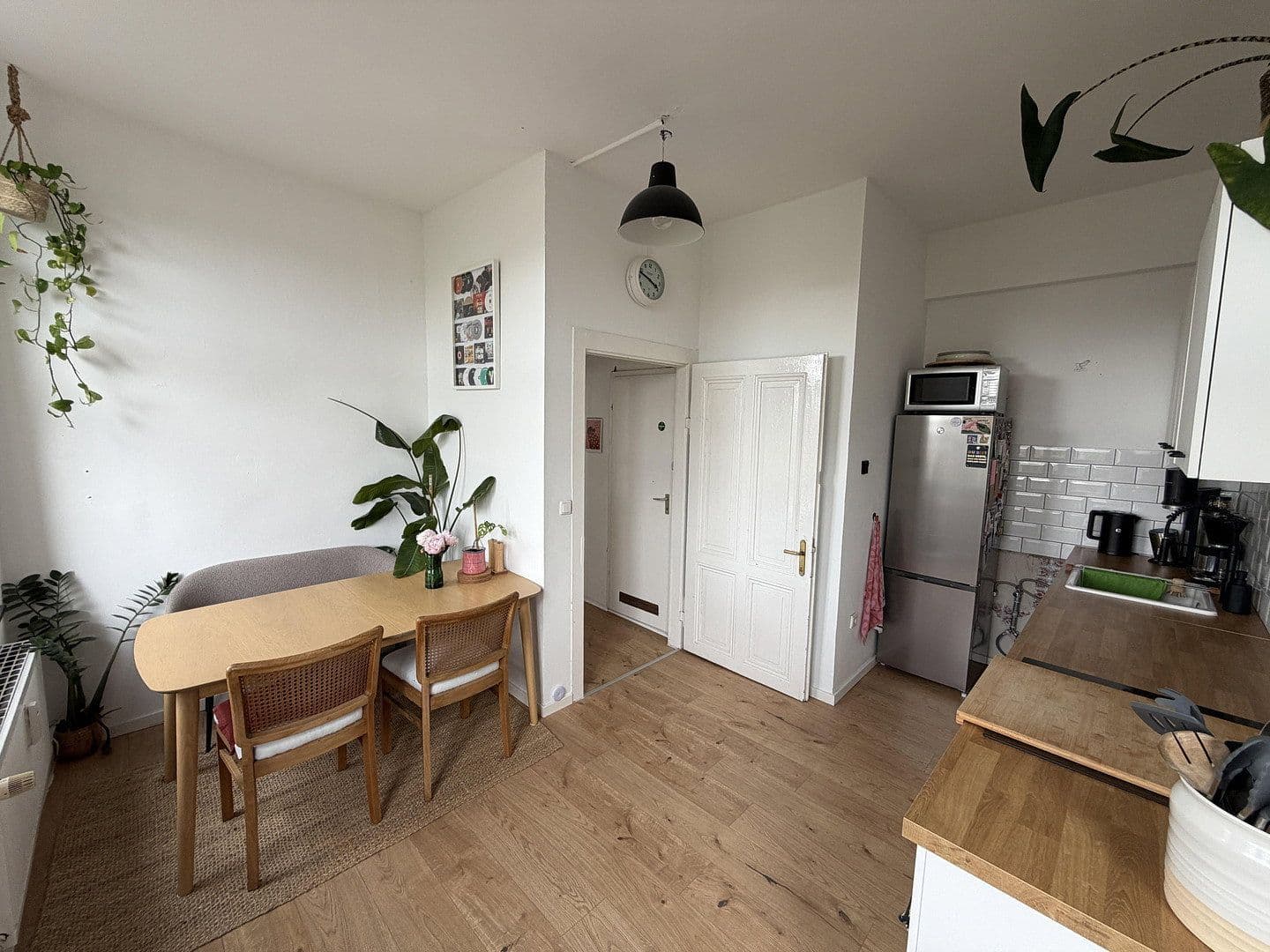 Prenájom bytu 3-izbový 77 m², Bergisch Gladbacher Strasse 115, Köln, Severné Porýnie - Westfálsko Prenájom bytu 3-izbový 77 m², Bergisch Gladbacher Strasse 115, Köln, Severné Porýnie - Westfálsko