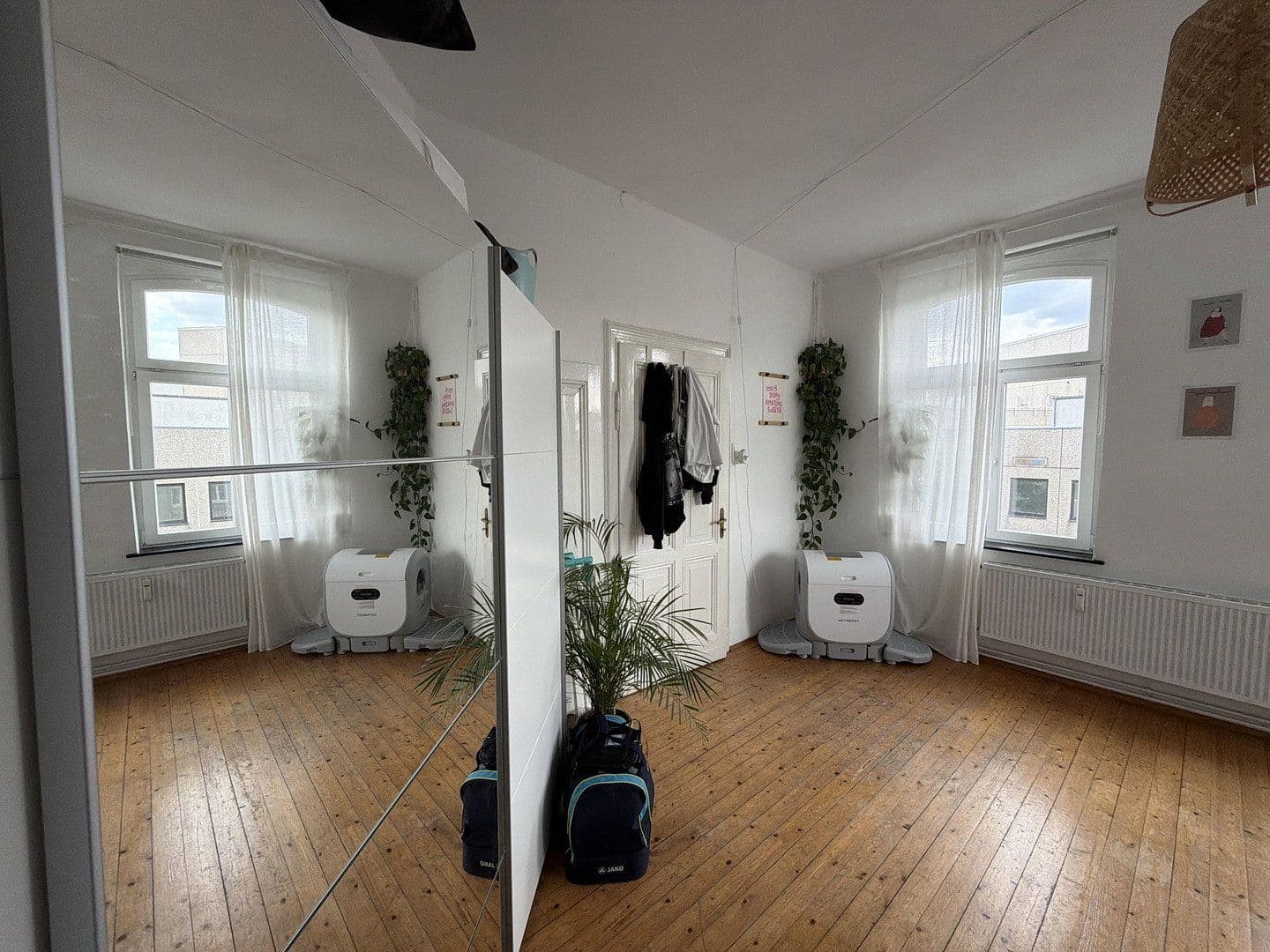 Prenájom bytu 3-izbový 77 m², Bergisch Gladbacher Strasse 115, Köln, Severné Porýnie - Westfálsko Prenájom bytu 3-izbový 77 m², Bergisch Gladbacher Strasse 115, Köln, Severné Porýnie - Westfálsko