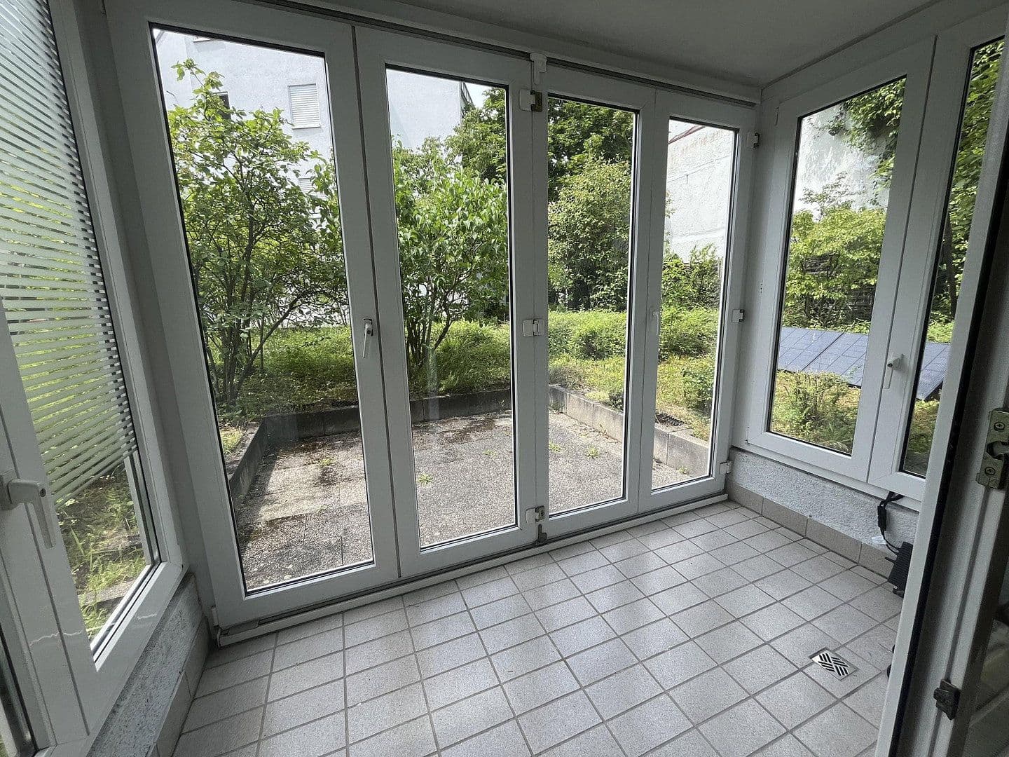 Prenájom bytu 2-izbový 62 m², Stuttgart-Untertürkheim, Bádensko-Wurttembersko Prenájom bytu 2-izbový 62 m², Stuttgart-Untertürkheim, Bádensko-Wurttembersko