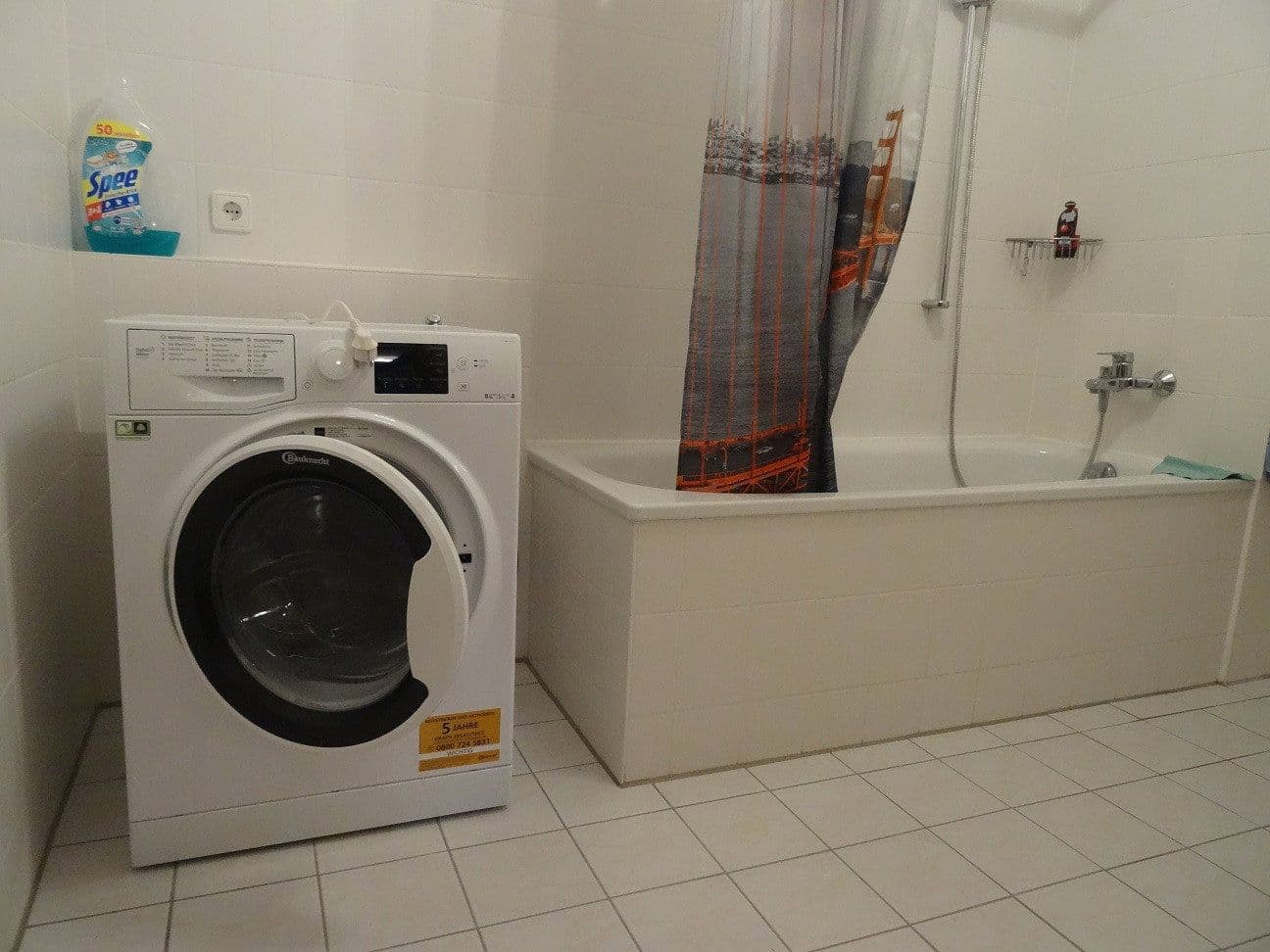 Prenájom bytu 2-izbový 66 m², Am Krusenick 17, Berlin, Berlín Prenájom bytu 2-izbový 66 m², Am Krusenick 17, Berlin, Berlín