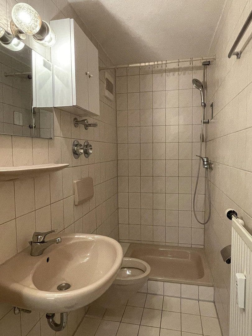 Prenájom bytu 1-izbový 29 m², Jägerstraße 10, Nürtingen, Bádensko-Wurttembersko Prenájom bytu 1-izbový 29 m², Jägerstraße 10, Nürtingen, Bádensko-Wurttembersko