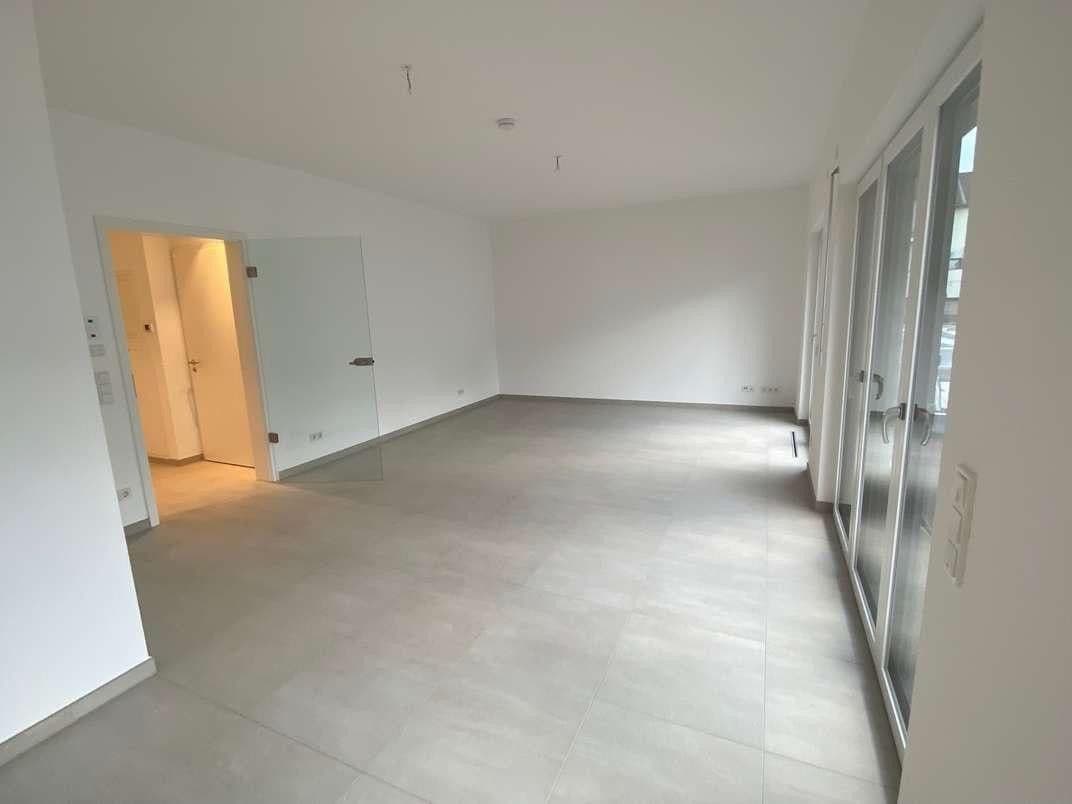 Prenájom bytu 2-izbový 76 m², Pastor-Hellen-Str.1, Troisdorf, Severné Porýnie - Westfálsko Prenájom bytu 2-izbový 76 m², Pastor-Hellen-Str.1, Troisdorf, Severné Porýnie - Westfálsko