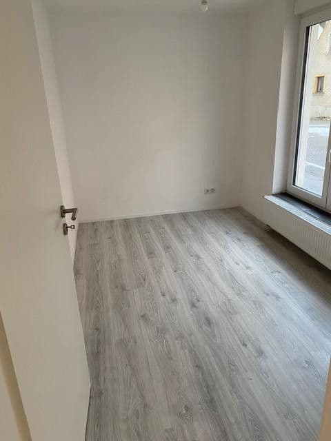 Prenájom bytu 3-izbový 60 m², Frankenheimerstraße 33, Schillingsfürst, Bavorsko Prenájom bytu 3-izbový 60 m², Frankenheimerstraße 33, Schillingsfürst, Bavorsko
