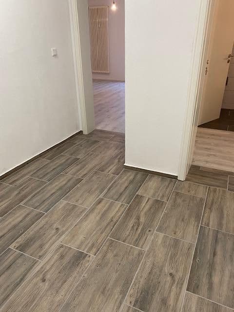 Prenájom bytu 3-izbový 60 m², Frankenheimerstraße 33, Schillingsfürst, Bavorsko Prenájom bytu 3-izbový 60 m², Frankenheimerstraße 33, Schillingsfürst, Bavorsko