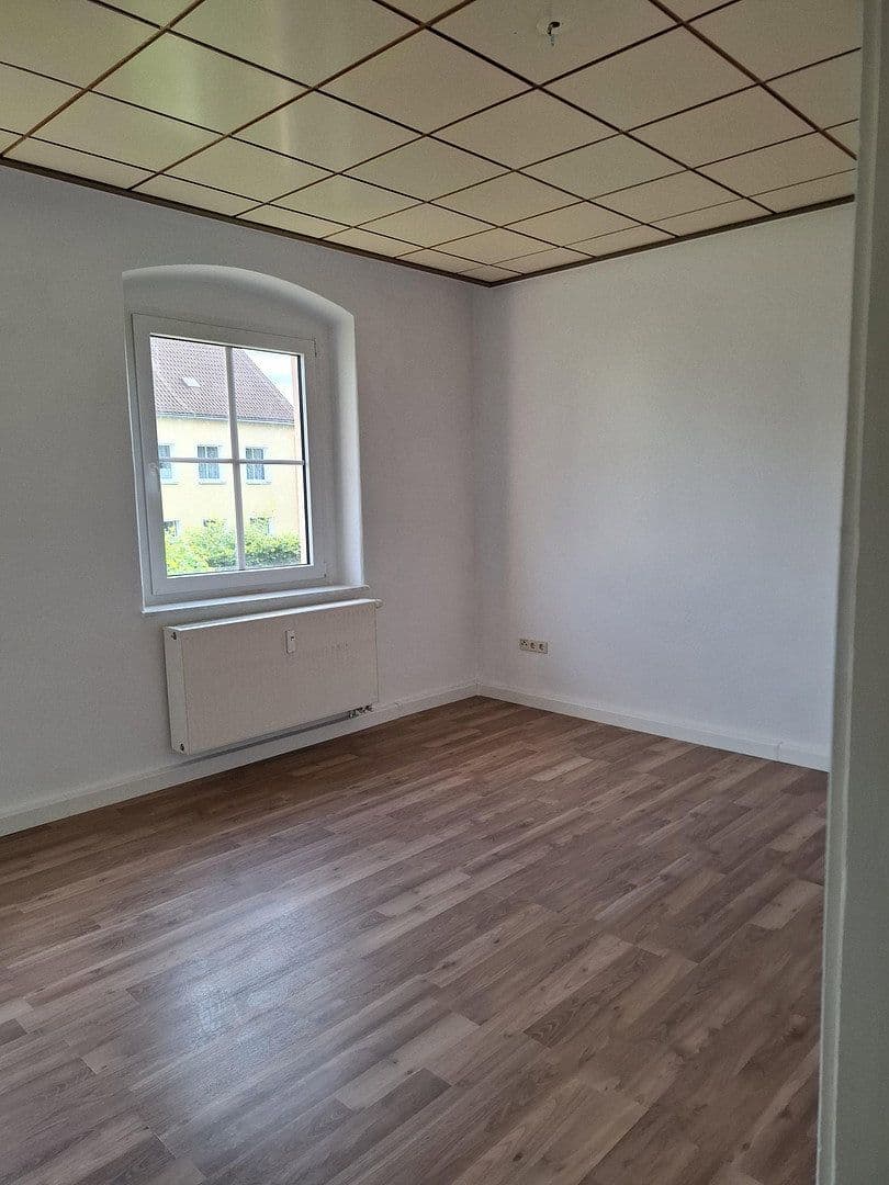 Prenájom bytu 3-izbový 64 m², Marxstr. 5, Seifhennersdorf, Sasko Prenájom bytu 3-izbový 64 m², Marxstr. 5, Seifhennersdorf, Sasko