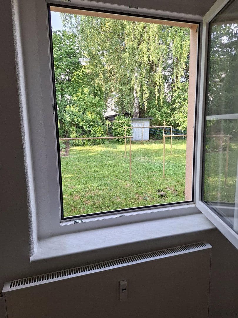 Prenájom bytu 3-izbový 64 m², Marxstr. 5, Seifhennersdorf, Sasko Prenájom bytu 3-izbový 64 m², Marxstr. 5, Seifhennersdorf, Sasko
