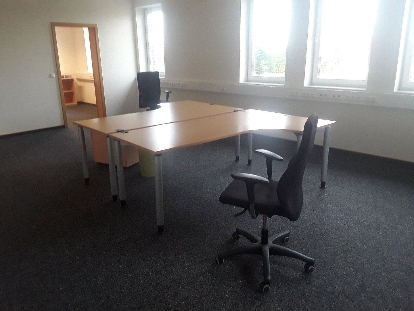 Prenájom kancelárie 258 m², Südbrookmerland, Dolné Sasko Prenájom kancelárie 258 m², Südbrookmerland, Dolné Sasko
