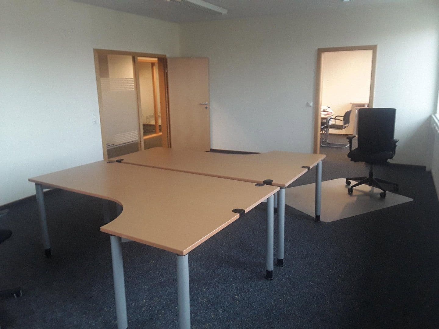 Prenájom kancelárie 258 m², Südbrookmerland, Dolné Sasko Prenájom kancelárie 258 m², Südbrookmerland, Dolné Sasko