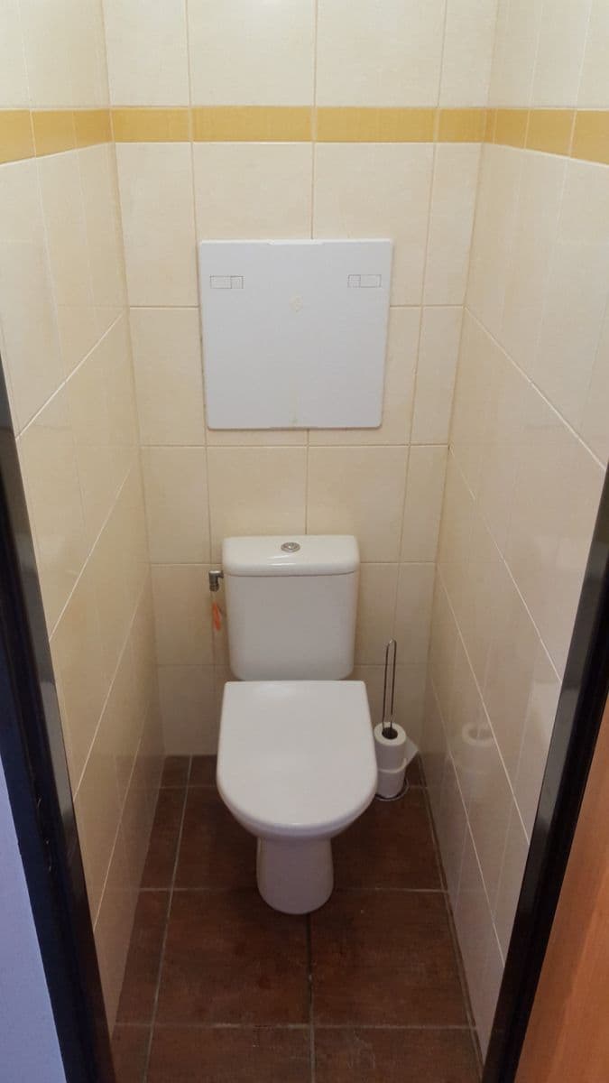 Prenájom bytu 3-izbový 69 m², Karla Šrůmy, Černčice, Ústecký kraj Prenájom bytu 3-izbový 69 m², Karla Šrůmy, Černčice, Ústecký kraj