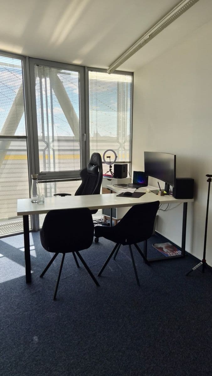 Prenájom kancelárie 19 m², Plynárenská, Brno, Jihomoravský kraj Prenájom kancelárie 19 m², Plynárenská, Brno, Jihomoravský kraj
