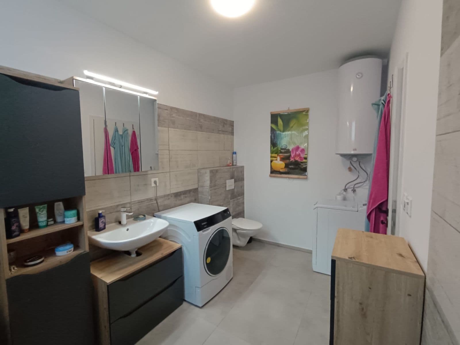 Predaj bytu 3-izbový 140 m², Janíky, Trnavský kraj Predaj bytu 3-izbový 140 m², Janíky, Trnavský kraj