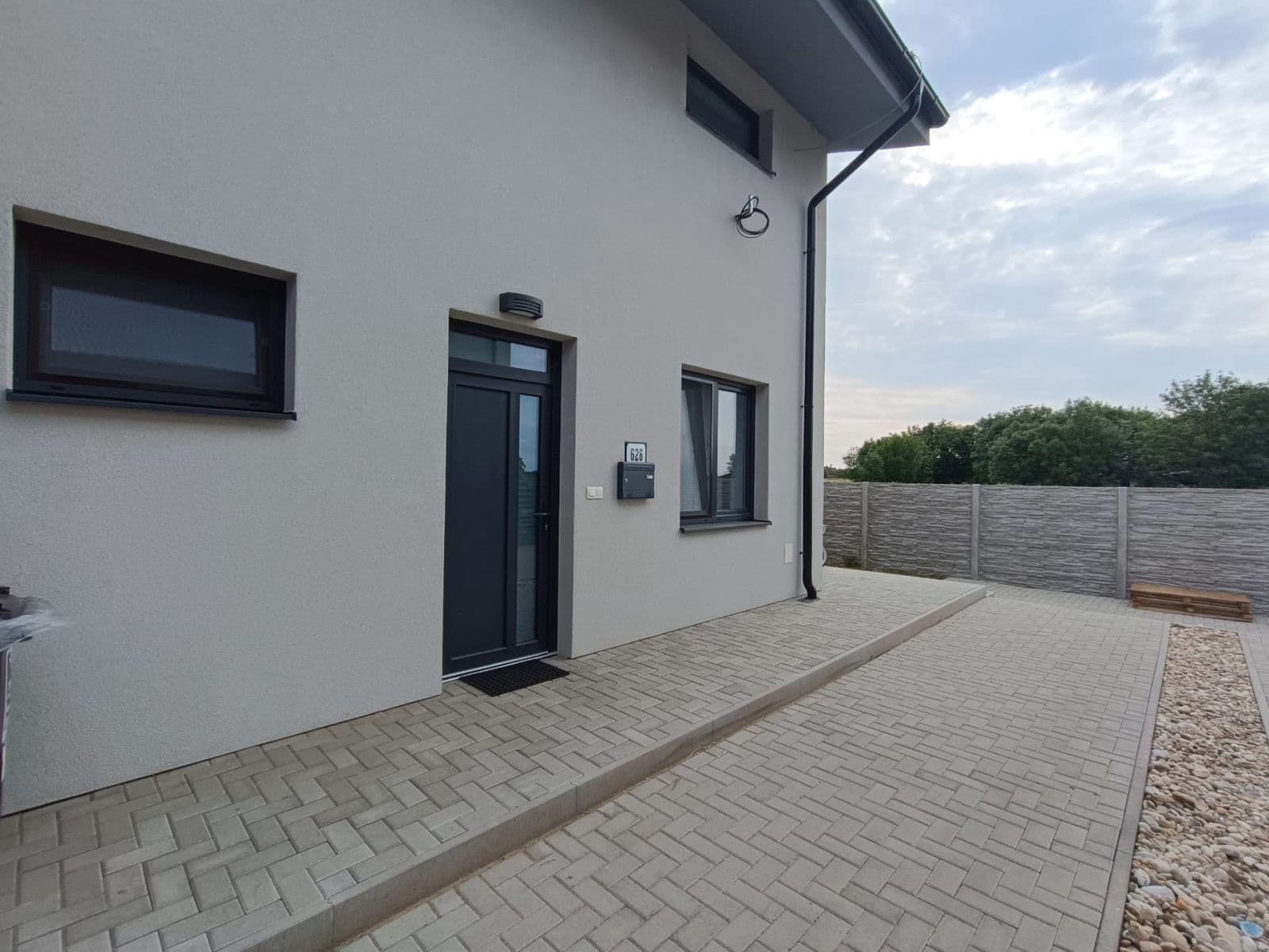Predaj bytu 3-izbový 140 m², Janíky, Trnavský kraj Predaj bytu 3-izbový 140 m², Janíky, Trnavský kraj