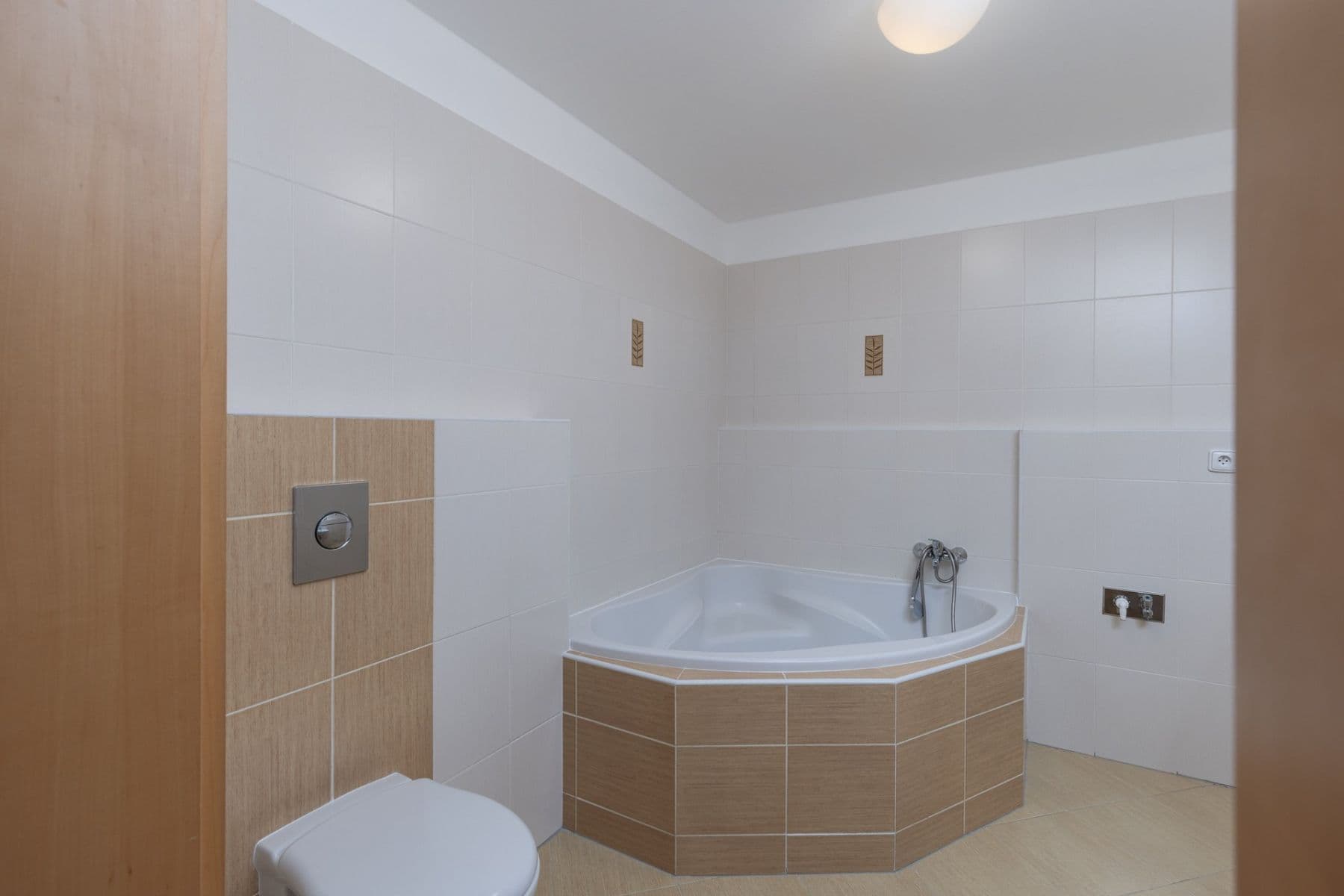 Prenájom bytu 2-izbový 49 m², Na Výrovně, Praha, Praha Prenájom bytu 2-izbový 49 m², Na Výrovně, Praha, Praha