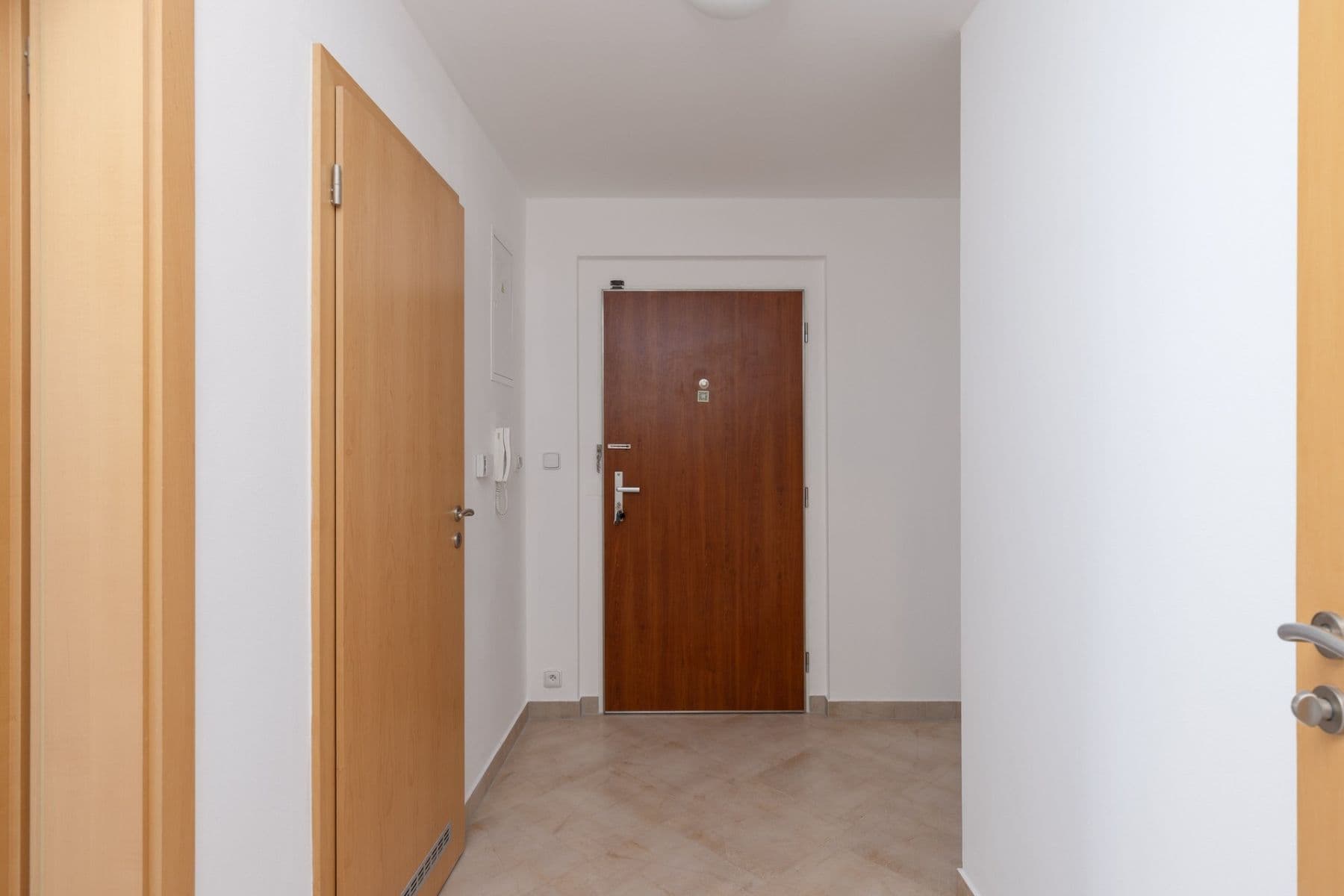 Prenájom bytu 2-izbový 49 m², Na Výrovně, Praha, Praha Prenájom bytu 2-izbový 49 m², Na Výrovně, Praha, Praha
