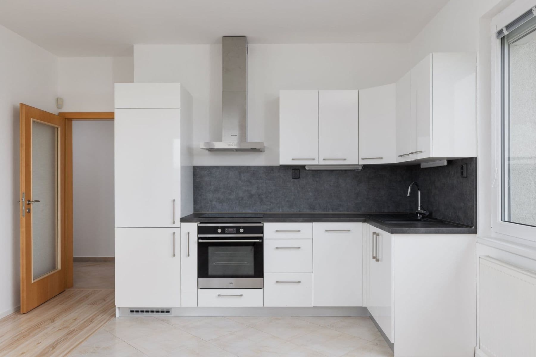Prenájom bytu 2-izbový 49 m², Na Výrovně, Praha, Praha Prenájom bytu 2-izbový 49 m², Na Výrovně, Praha, Praha