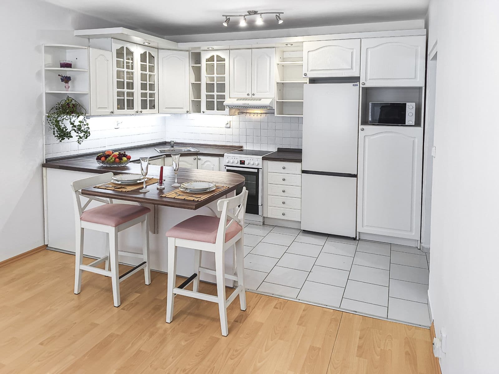Prenájom bytu 2-izbový 40 m², Štúrova, Praha, Praha Prenájom bytu 2-izbový 40 m², Štúrova, Praha, Praha