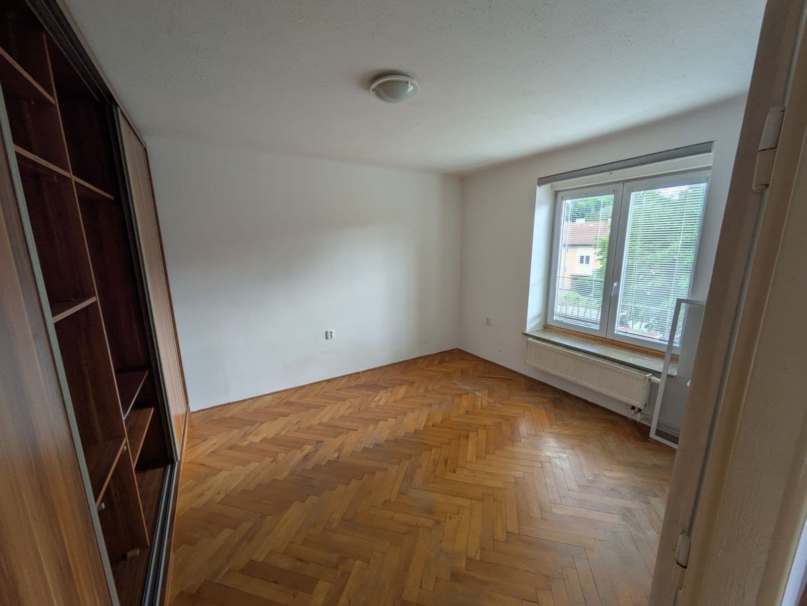 Prenájom bytu 3-izbový 58 m², Týnec nad Sázavou, Středočeský kraj Prenájom bytu 3-izbový 58 m², Týnec nad Sázavou, Středočeský kraj