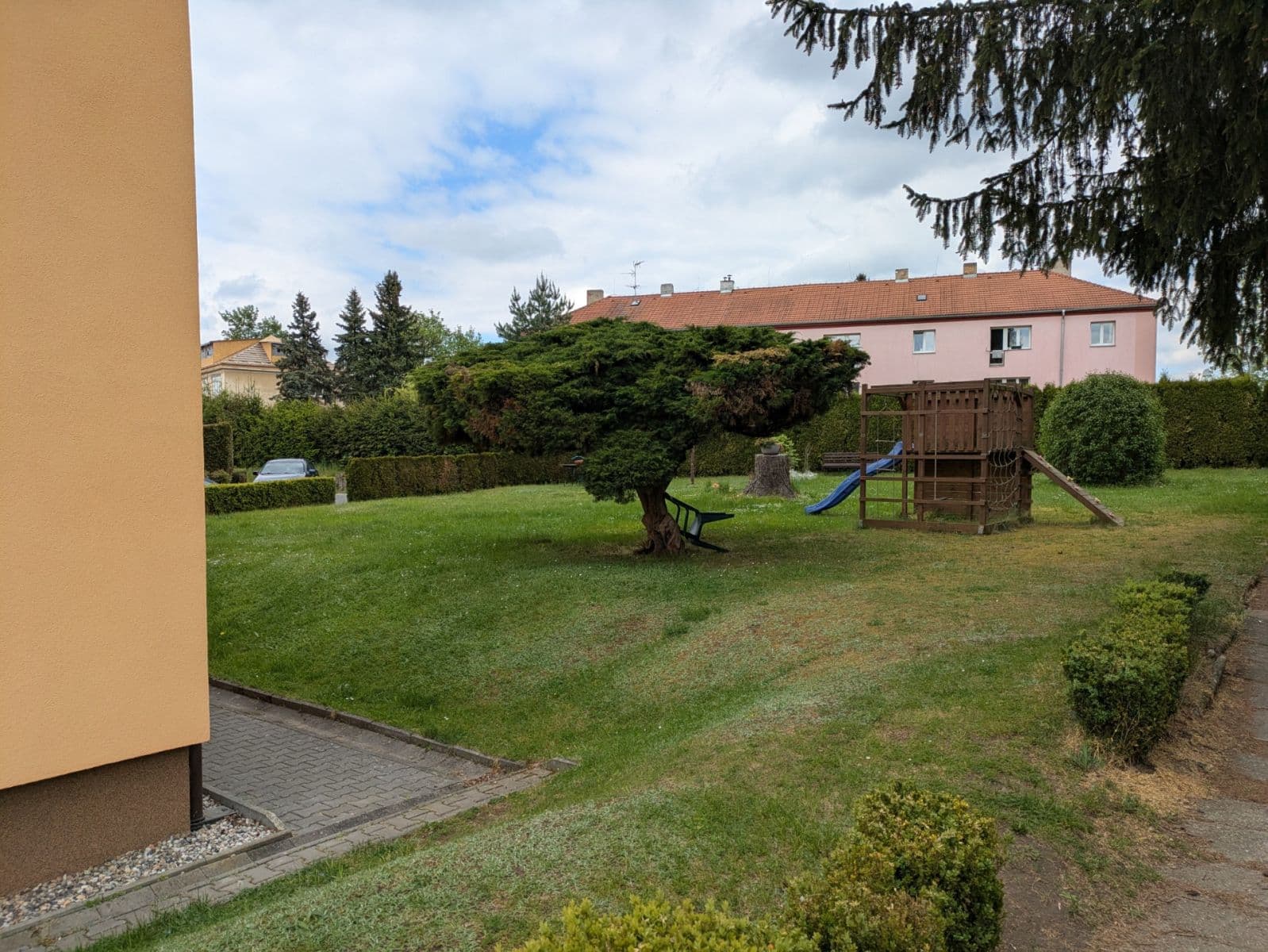 Prenájom bytu 3-izbový 58 m², Týnec nad Sázavou, Středočeský kraj Prenájom bytu 3-izbový 58 m², Týnec nad Sázavou, Středočeský kraj