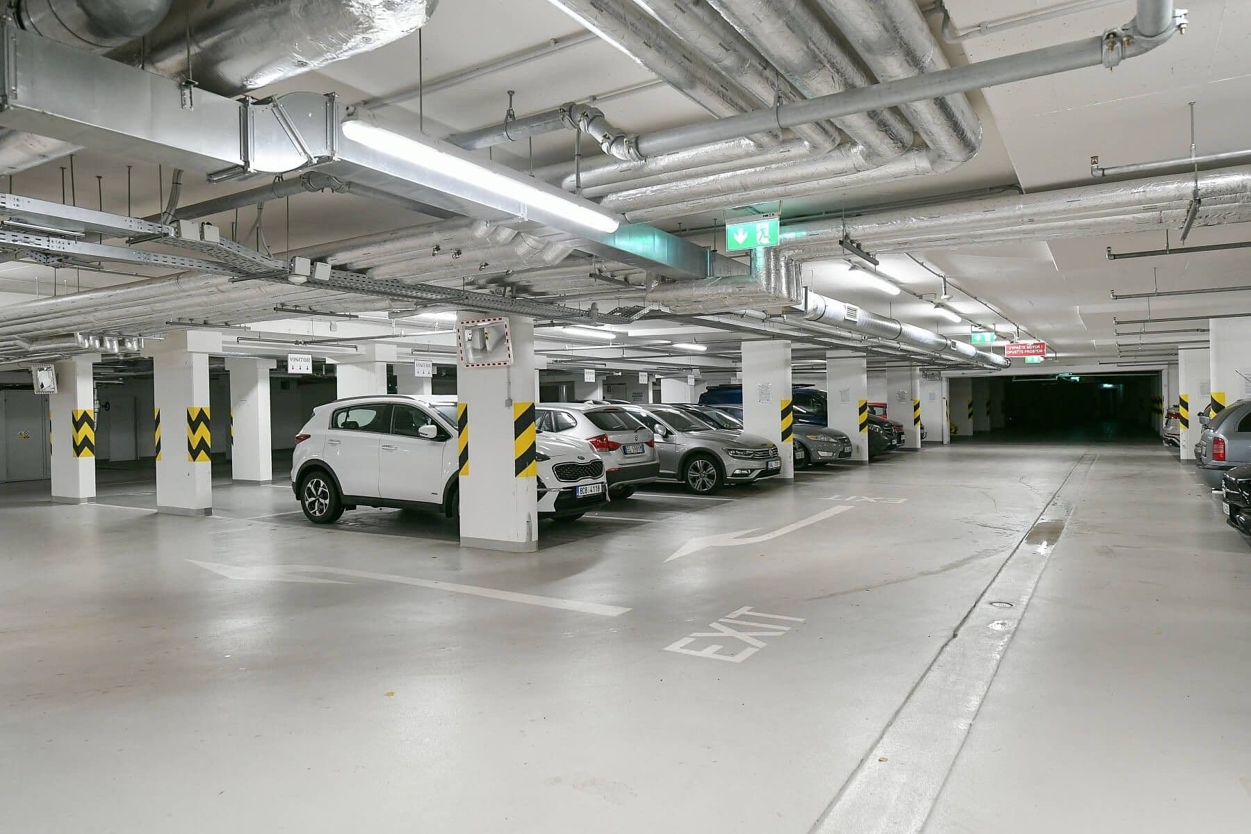 Prenájom garáže 13 m², U Mlýnského kanálu, Praha, Praha Prenájom garáže 13 m², U Mlýnského kanálu, Praha, Praha