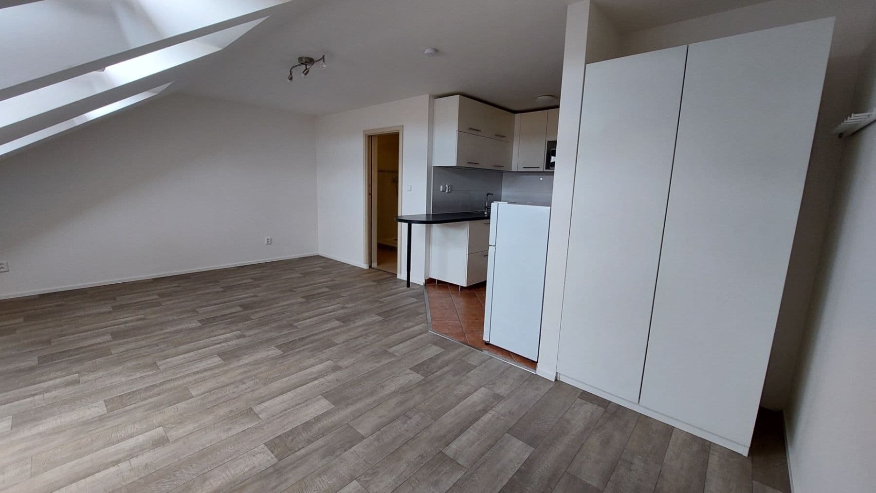 Prenájom bytu 1-izbový 42 m², Kotlářská, Brno, Jihomoravský kraj Prenájom bytu 1-izbový 42 m², Kotlářská, Brno, Jihomoravský kraj