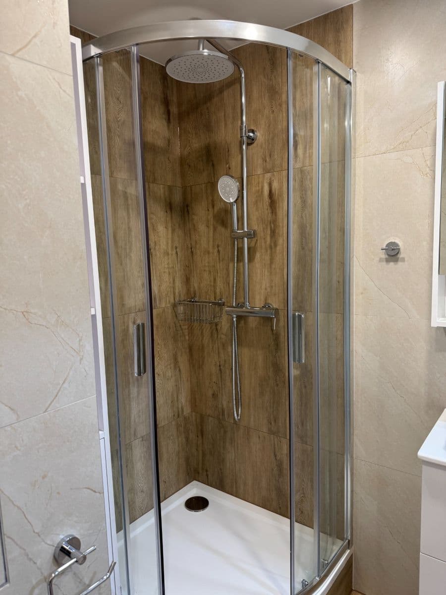 Prenájom bytu 1-izbový 30 m², Mazurská, Praha, Praha Prenájom bytu 1-izbový 30 m², Mazurská, Praha, Praha