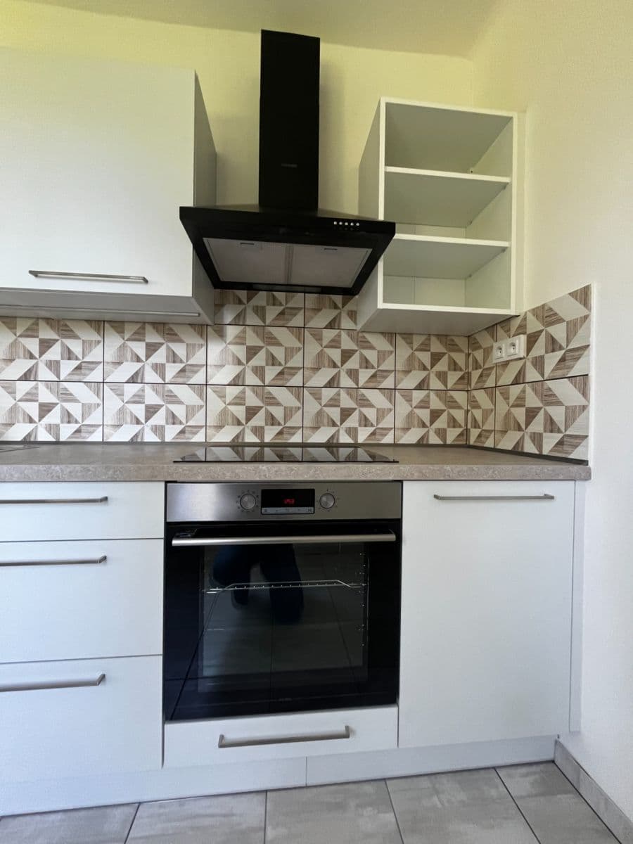 Prenájom bytu 2-izbový 50 m², Bendlova, Česká Lípa, Liberecký kraj Prenájom bytu 2-izbový 50 m², Bendlova, Česká Lípa, Liberecký kraj
