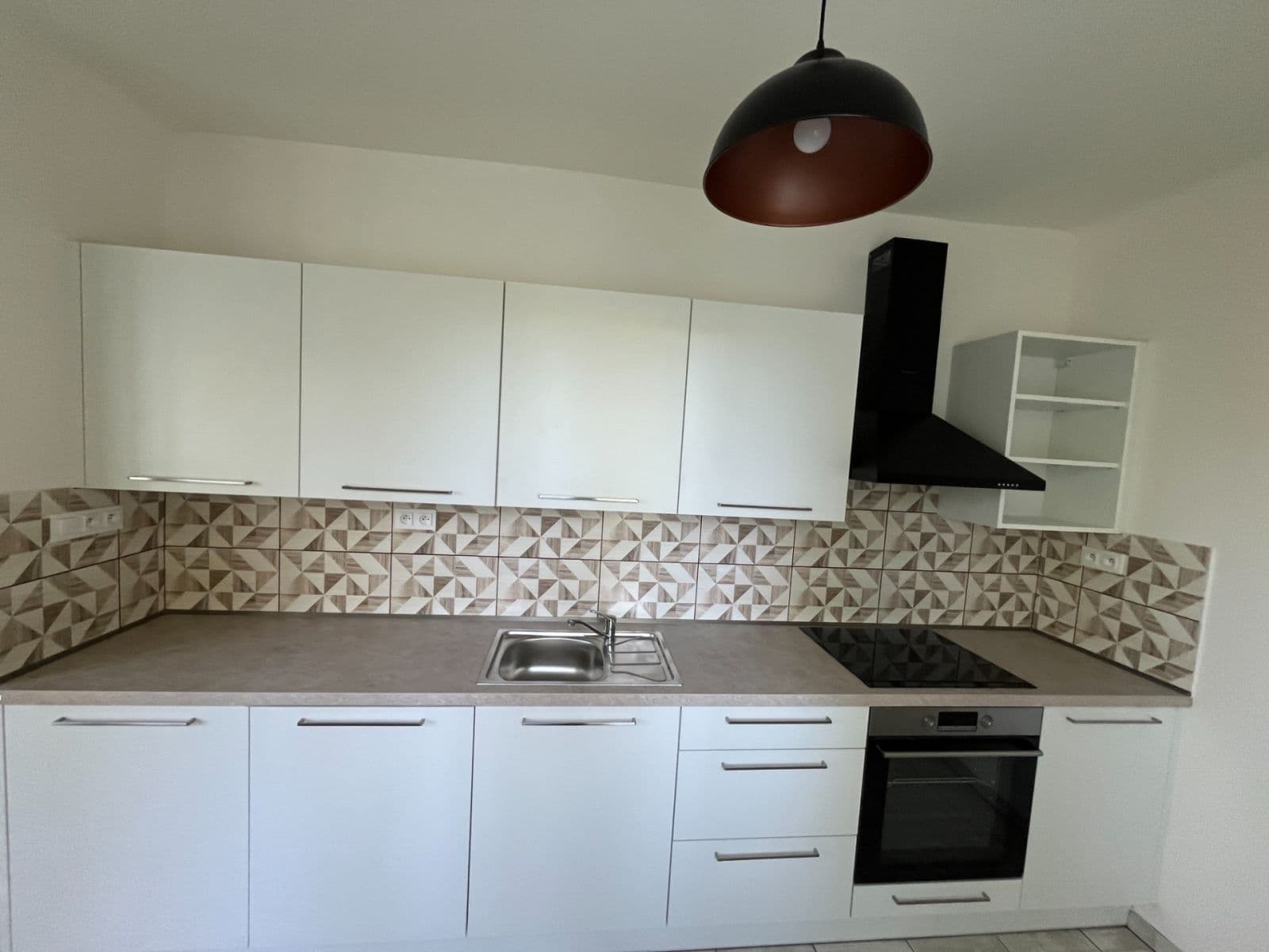 Prenájom bytu 2-izbový 50 m², Bendlova, Česká Lípa, Liberecký kraj Prenájom bytu 2-izbový 50 m², Bendlova, Česká Lípa, Liberecký kraj