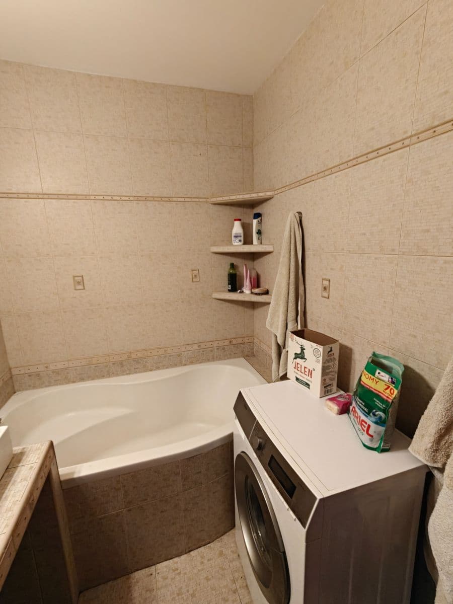 Predaj bytu 3-izbový 67 m², Krynická, Praha, Praha Predaj bytu 3-izbový 67 m², Krynická, Praha, Praha