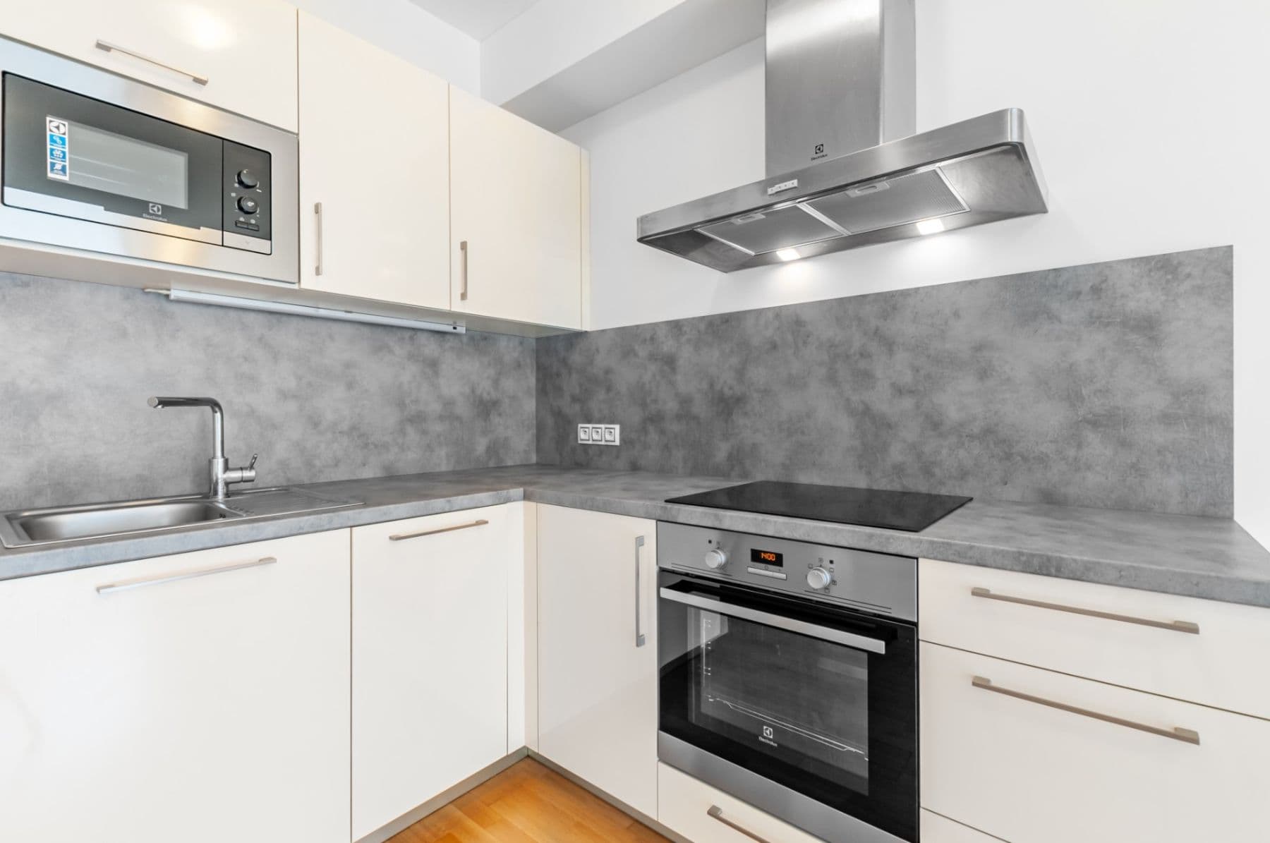 Prenájom bytu 2-izbový 62 m², Patočkova, Praha, Praha Prenájom bytu 2-izbový 62 m², Patočkova, Praha, Praha